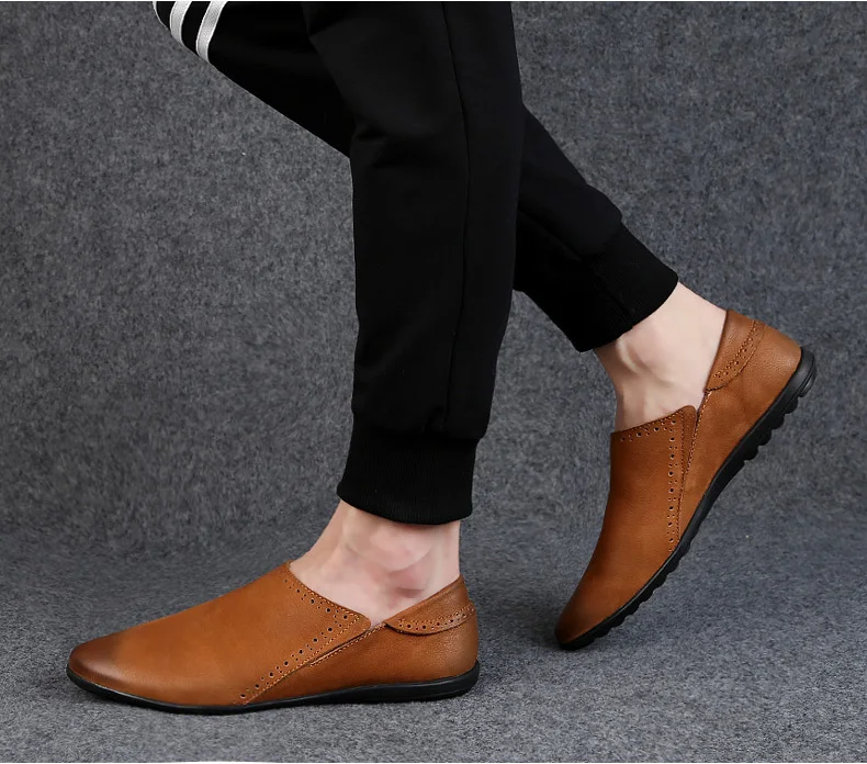 Мужская обувь для вождения; высококачественные лоферы из натуральной кожи; однотонная удобная обувь; мужская повседневная обувь на резиновой подошве