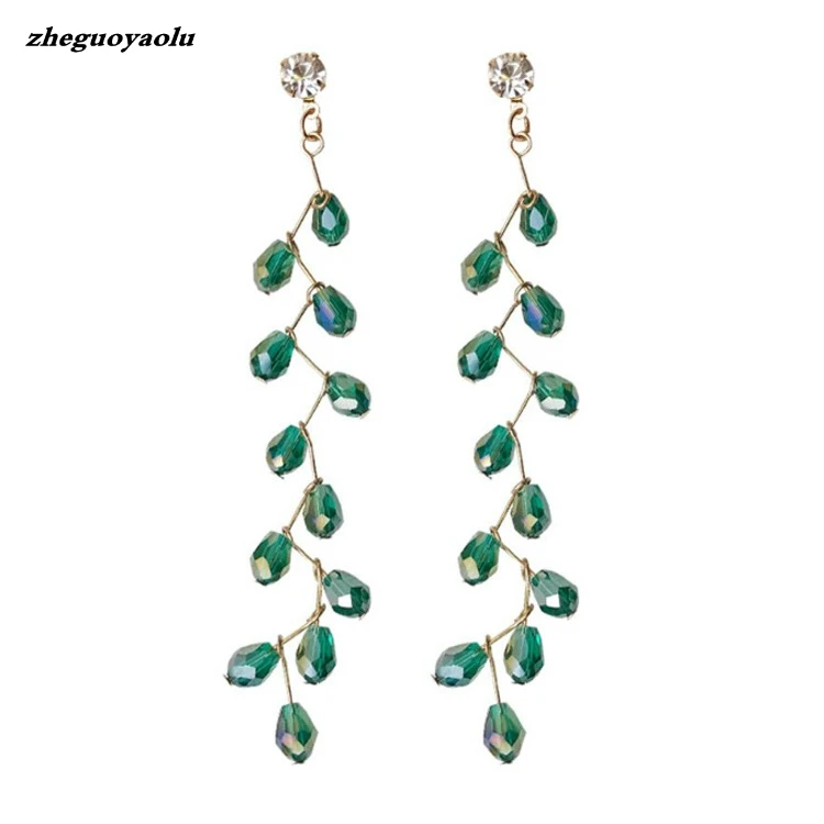 

2018 New European Long Green Rhinestone Earrings Girl New Year Party Personality Crystal Tassel Geometry Earrings For Women