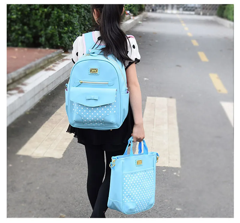 3024447970_1916503538