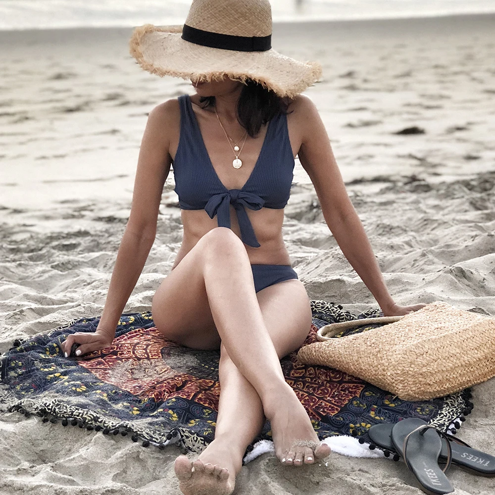 CUPSHE Deep Love Solid Bikini Set Women Blue Summer V-neck Bow Thong Two Pieces Swimsuit 2019 Beach Bathing Suit Swimwear CUPSHE Deep Love Solid Bikini Set Women Blue Summer V-neck Bow Thong Two Pieces Swimsuit 2019 Beach Bathing Suit Swimwear