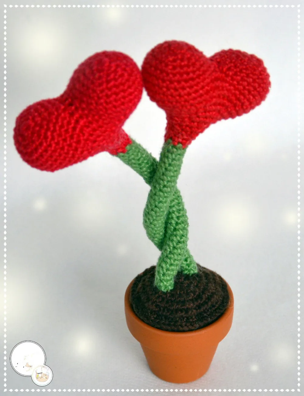 16 cm high with the pot