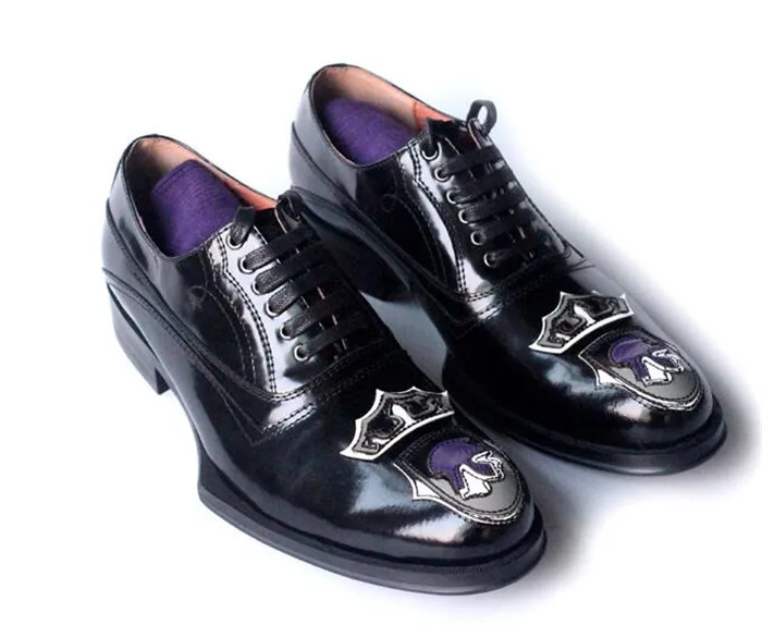 Ch. КВОК Классический тиснением с острым носком на шнуровке Геометрия оксфорды кожаные туфли мужская обувь на низком каблуке Мужская обувь