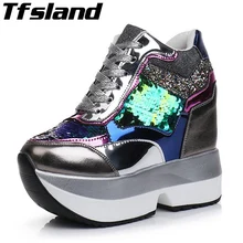 Женская обувь на высокой платформе 12 см; кожаная обувь, увеличивающая рост; кроссовки на толстой танкетке; прогулочная обувь с блестками; кроссовки