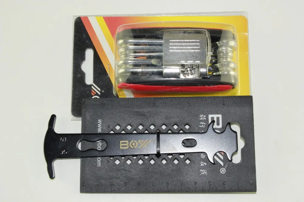 New arrival 18 in 1 Bicycle multi function repair tool kit bike tire