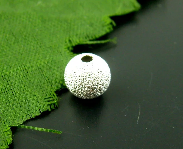 

DoreenBeads 150PCs silver color Ball Spacers Beads 6mm Dia. (B01256)