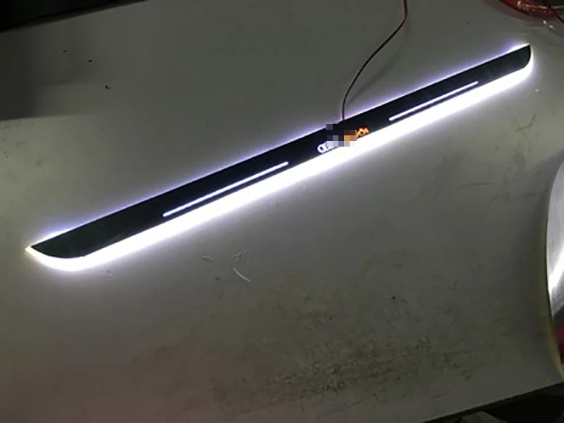 Bolaxin Автомобильный светодиодный светильник порога с подсветкой для Audi Dynamic динамический потоковый Добро пожаловать педаль накладка