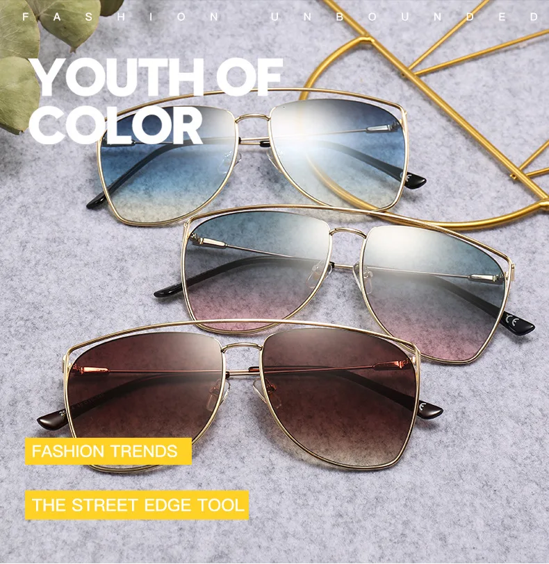 10356797260_810483317