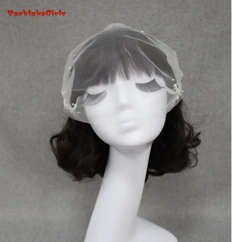 Cheap In Stock Small Bride Veils With Sparkle Beaded Short Face