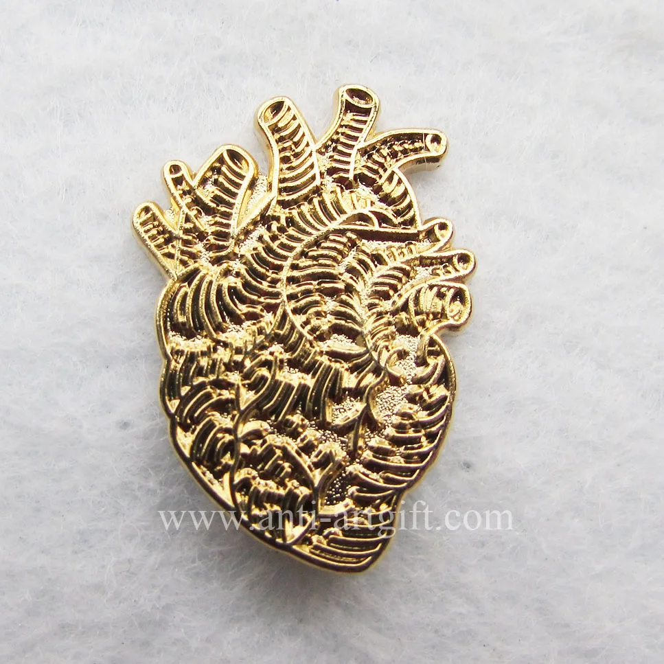 

Customized die struck lapel pin brooch gold plated