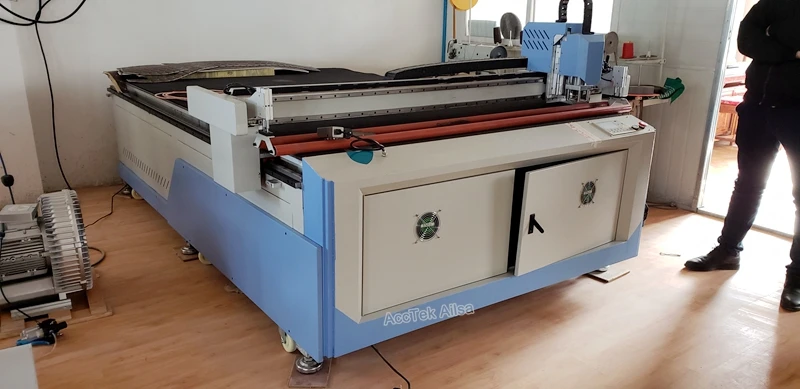 AccTek غطاء عجلة القيادة ، وسادة السيارة ، العثمانيين cnc تهتز آلة قطع للبيع