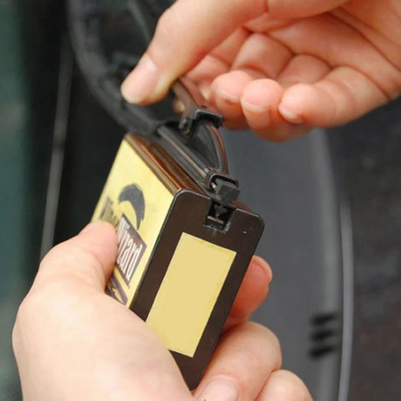 Newest  Car Truck SUV Wiper Clean Brush Wizard Windshield Wiper Blade Restorer Cleaner