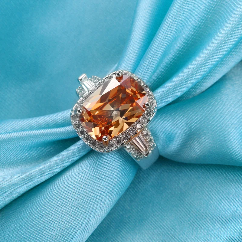 3592153795_1559436380