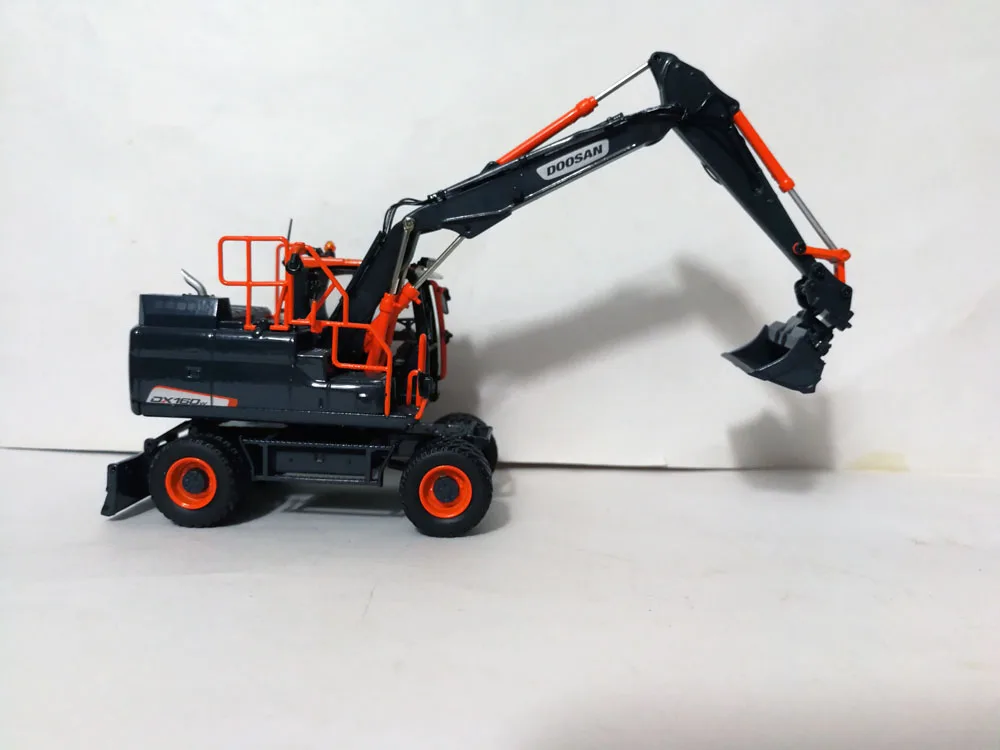 8138 (5)