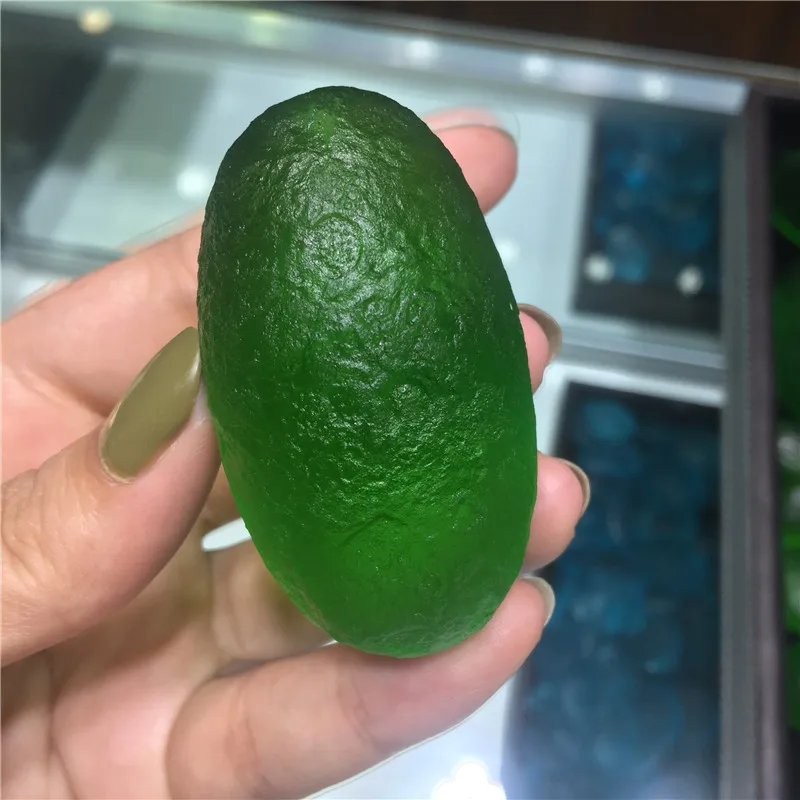 Moldavite Чешский метеорит ударный стеклянный бисер грубый камень кристалл энергия 1