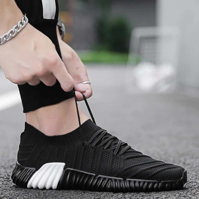 

New chaussure homme Sneakers Men Breathable Fly Knit Sport Platform Shoes Running Feminino Casual Shoes Male botas hombre 39-44