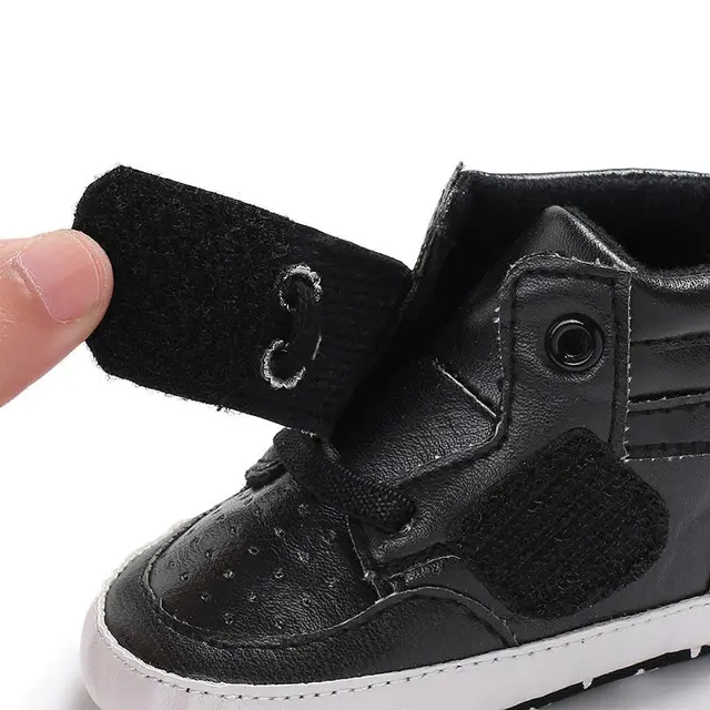 2024 Brand New Newborn Baby Boy Girl Soft Sole Crib Shoes Warm Boots Anti-slip Sneaker PU Breathable Solid First Walkers 0-18M 4