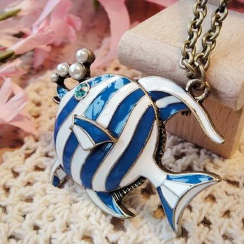 

Selling Blue Tropical Fish Retro Fashion New Wild Female Models Sweater Chain Long Section Retro Pendant Necklace N66