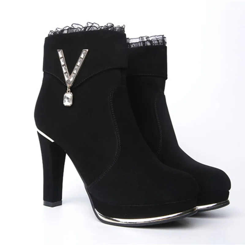 Модные женские ботинки на очень высоком каблуке со стразами; зимние теплые женские ботинки на квадратном каблуке из плюша; красивые черные однотонные женские ботинки на молнии из флока