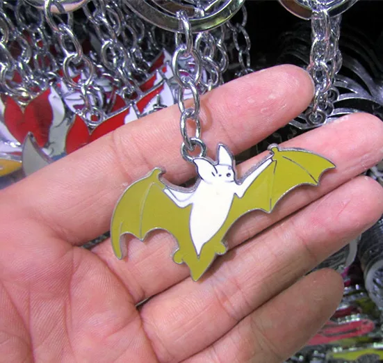 A K081 alloy bat keychain enamel keychain lucky keychain wholesale
