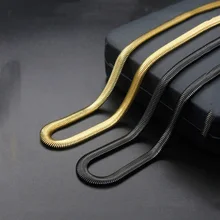 Moda nova aço titânio plana cobra colar de aço inoxidável colar de ouro e cor preta tendência colar venda quente