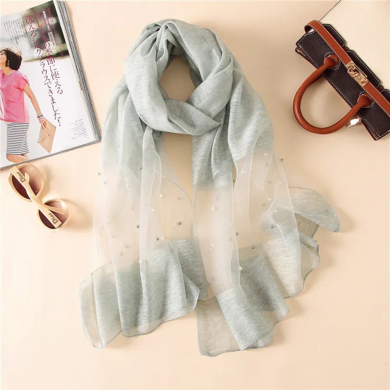 4266888761_2070773686