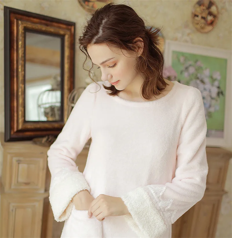 NIGHTGOWN (10)