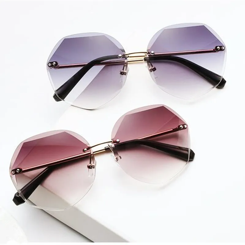Новые чистые красные Солнцезащитные очки женские многоугольные градиентные цвета Корейская версия тренда солнцезащитных очков Модные УФ очки
