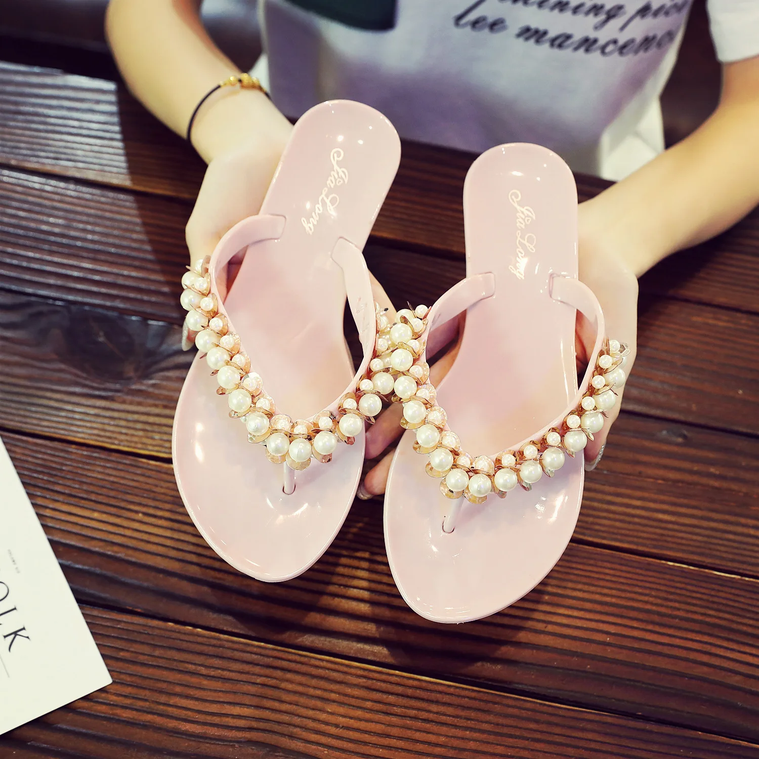 

Summer Women Slippers Flat Flip Flops Beach Sandals Lovely Girls Ladies Slippers Fashion Bling Pearl Slippers Women Flats Shoes