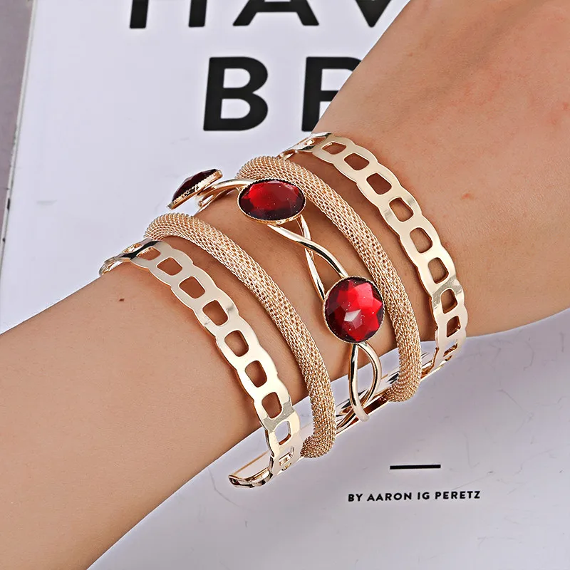 

FLDZ Brands Hollowed Gold Bangle For Women Crystal Decoration Pattern Opening Metal Bangles New Fashion Jewelry Accessories