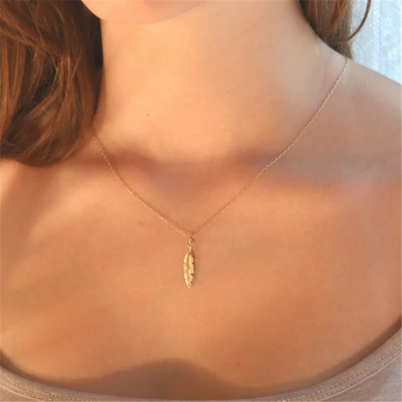 

Simple Personality Bird Feather Necklace. Elegant Temperament With The Nature Feather necklace.Gift For Women