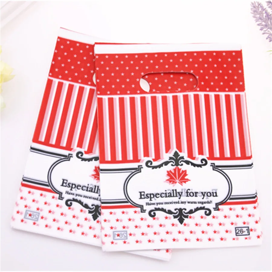 

New Design Hot Sale High Quality Wholesale 100pcs/lot 15*20cm Luxury Maple Leaf Packaging Bags Favor Wedding Candy Bags