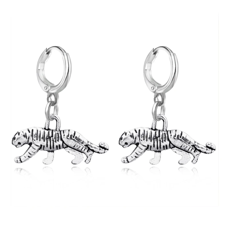 

GEOMEE 1Pair Small Taiger Charm Hoop Earrings Cut Animal Hanging Earring Brincos Pendientes Fashioin Simple Jewelry for Girl E95