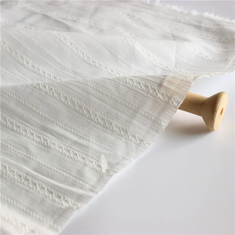 Белая хлопковая жаккардовая ткань пасторальная маленькая свежая ткань для рубашек юбок одежда