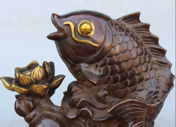 

003283 8" Chinese Bronze Gilt FengShui Folk Fish Barracuda Animal Lotus Root Statue