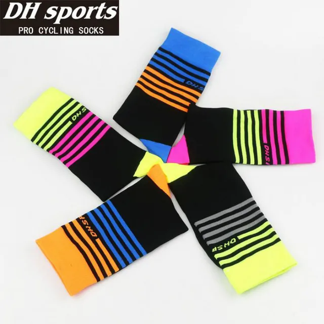 US $2.79 DH Sports High quality Professional brand Cycling sport socks Protect feet breathable wicking socks