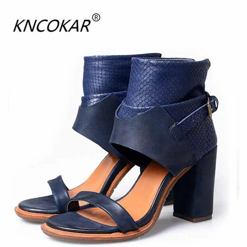 In summer, the new style of European and American style is a combination of bold and fish-mouth sandals In summer, the new style of European and American style is a combination of bold and fish-mouth sandals