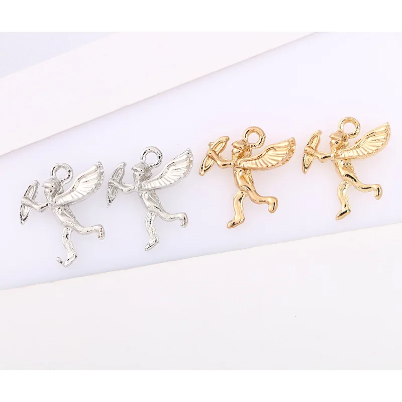 9062336352_1840617189