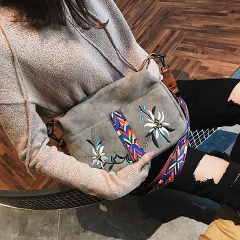 

Fashion Floral Embroidery Messenger Bag Ladies Crossbody Bags for women 2018 Handbags Famous Brand sac a main Bolsa Feminina