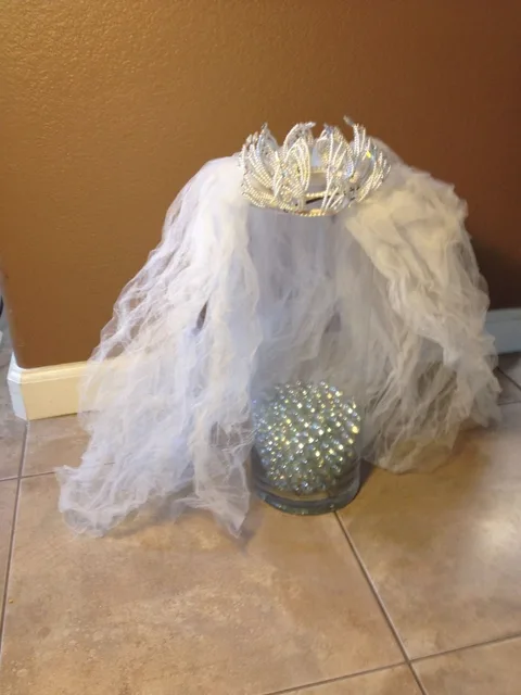 beautiful wedding veil headpiece antique vintage tiara beaded