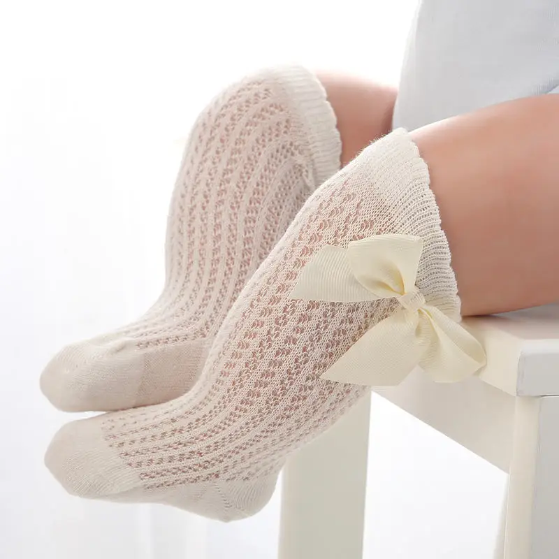 BalleenShiny/носки для маленьких девочек хлопковые Дышащие носки для новорожденных с бантиком, нескользящие носки для маленьких девочек от 0 до 3 лет - Цвет: Бежевый