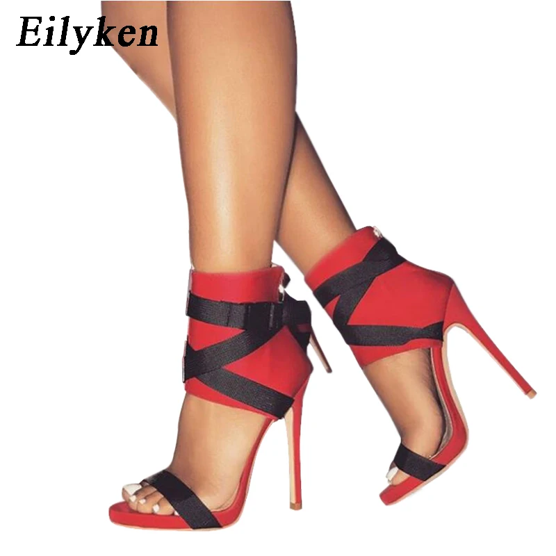 melhor Eilyken 2018 Novas Mulheres de Verão Bombas Sandálias Cinta Fivela Mulheres Do Partido Sexy sapatos de Casamento Preto Branco Vermelho VERMELHO