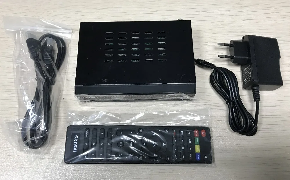 SKYSAT V10 Plus DVB-S2 HD спутниковый ресивер с автомагнитолой PowerVu Biss CS cccamd Newcamd IPTV Youtube LAN WiFi 3g обновление онлайн