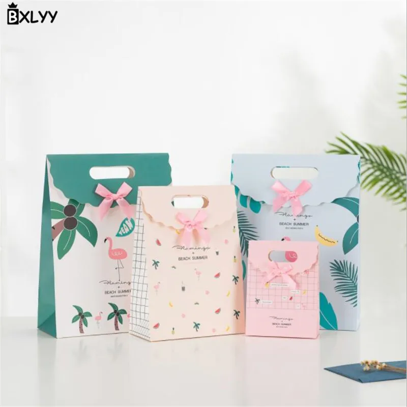 

BXLYY New Flamingo Gift Bag Flip Candy Self-adhesive Cordless Gift Bag 2019 New Year Decoration Gift Birthday Party Supplies .7z