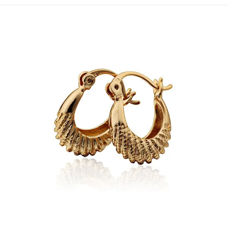 CC золотой обруч серьги для женщин Oorbel Bijoux золотые серьги Aretes ухо кольцо серьги Мода корейский Прямая ohrrringe E1616