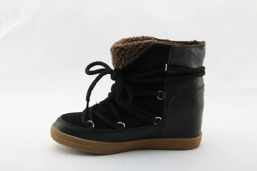 Зимние теплые ботинки на меху; Цвет черный, коричневый; кожаные женские ботильоны на танкетке; женская повседневная обувь на шнуровке, визуально увеличивающая рост