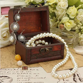 

1pcs Mini Vintage Metal Lock Jewelry Treasure Chest Holder Wood Case Wooden Storage Box Sent by random