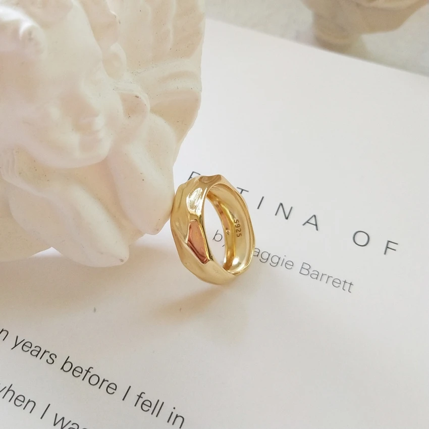 925 пробы Серебряное волнистое однослойное кольцо золотого цвета простой европейский дизайн Очаровательные золотые кольца с изменяемым размером для женщин ювелирные изделия