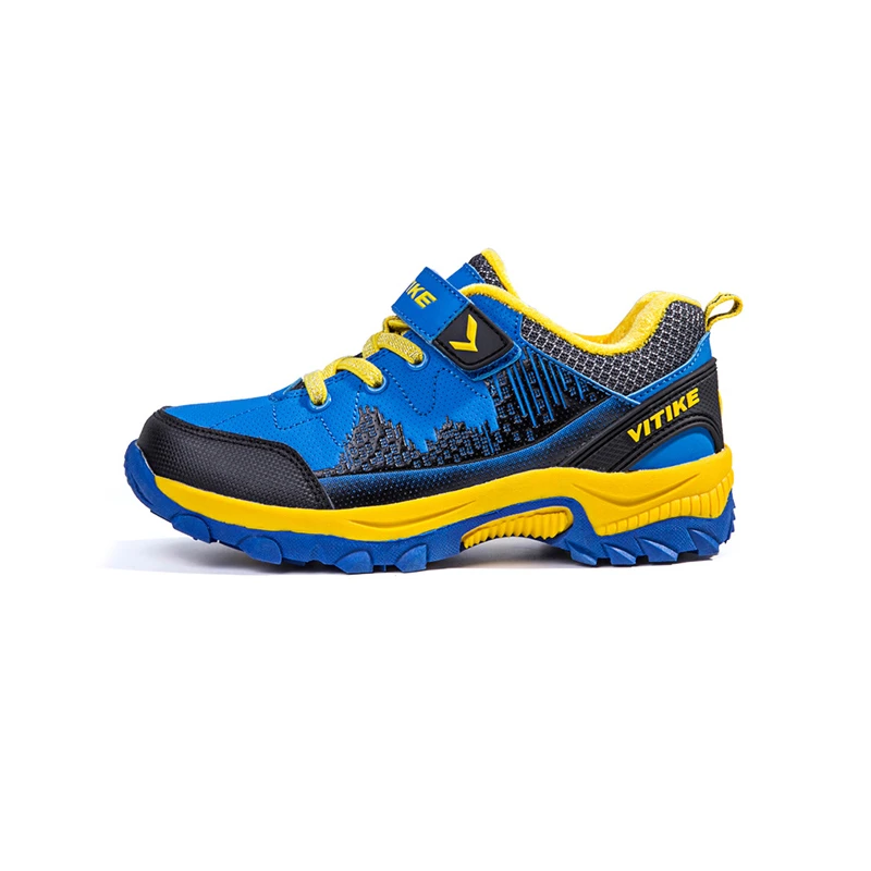 kids hiking sneakers