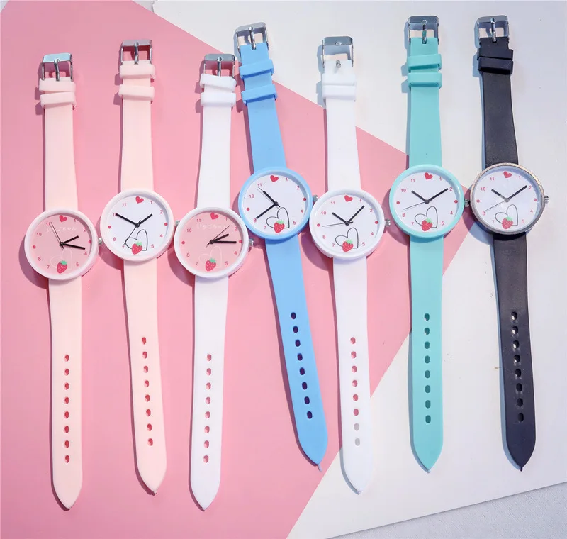 Креативные часы для девочек с милым клубничным циферблатом, дизайнерские Мультяшные часы для детей, наручные часы с силиконовым ремешком