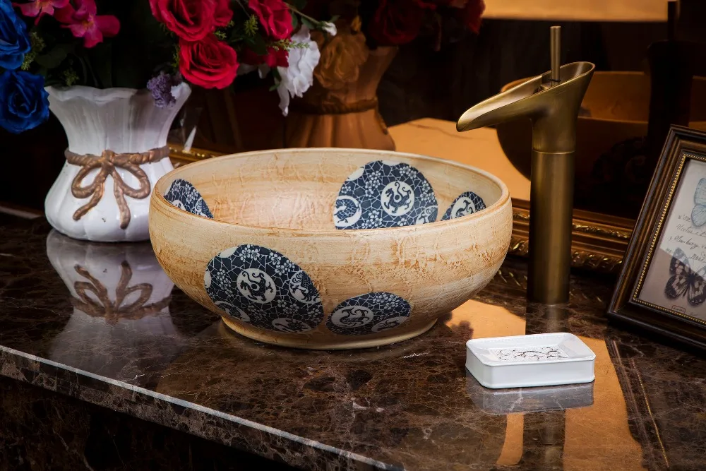 China Artistic Handmade Art wash basin Ceramic Counter Top Wash Basin Bathroom Sinks hand wash art basin bathroom sinks (2)